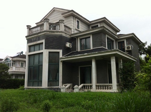 松江区颐景园270号别墅地下室防潮防霉|地下室防霉怎么做? 松江区颐景园270号别墅地下室防潮防霉|地下室防霉怎么做?