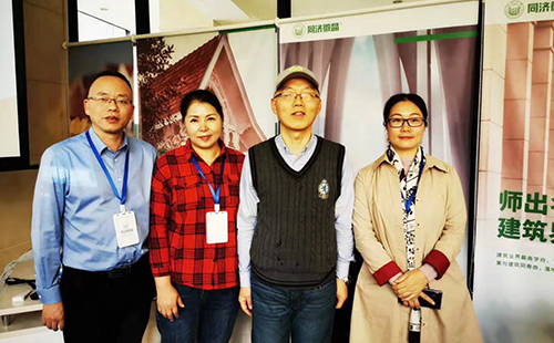 同济微晶团队与加盟商一起攻克技术难关 同济微晶团队与加盟商一起攻克技术难关