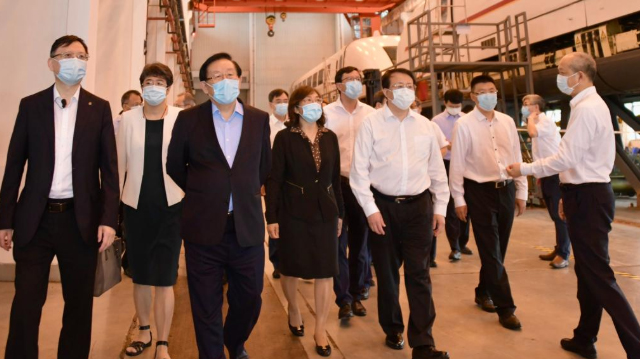全国政协副主席万钢来校调研高速磁浮交通技术发展 全国政协副主席万钢来校调研高速磁浮交通技术发展
